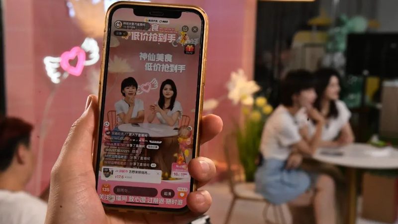 搬家服务质量是选择公司的关键因素。可以从以下几个方面进行考察：